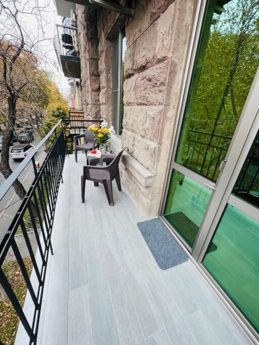 Spacious 2 Bedrooms In The Center Of Yerevan Luaran gambar